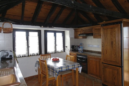 Cocina equipada en el estilo canario