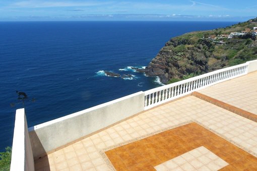 Villa frente al mar con unas vistas fantásticas: una oportunidad rara con precio bajo en El Sauzal