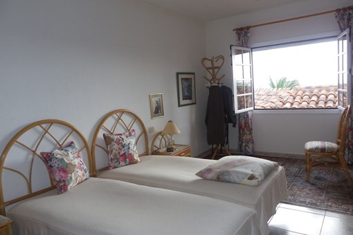 Amplio dormitorio