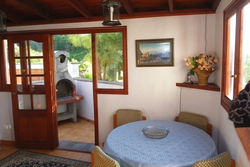 Comedor con segunda terraza y barbacoa