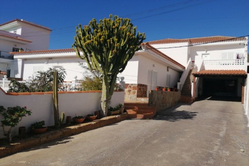 Dos casas independientes, una con jardín y vistas en Arona