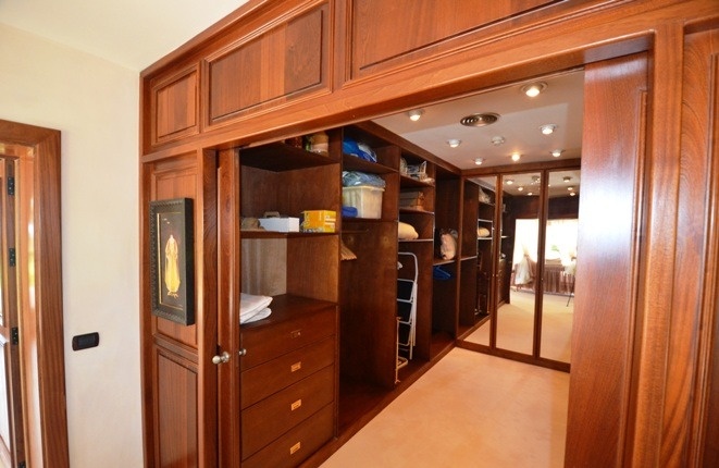 Vestidor del baño principal