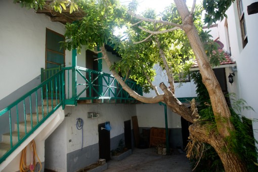 Patio grande de la casa