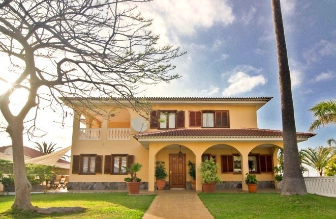 La casa desde el exterior
