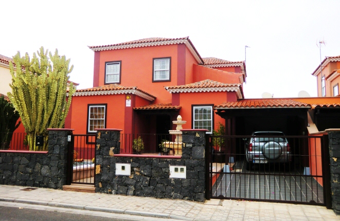 Tegueste: Casa con jardín, chimenea y bar al aire libre