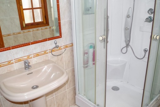 Baño con luz natural