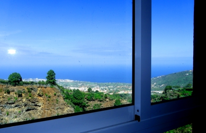 Vistas del Puerto de la Cruz y del Valle de la Orotava